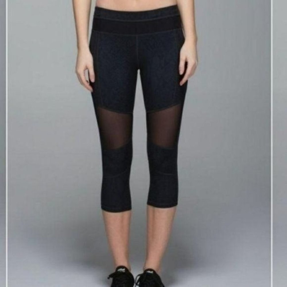 LULULEMON Mesh With Me Crop Legging Desert Snake Deep Coal